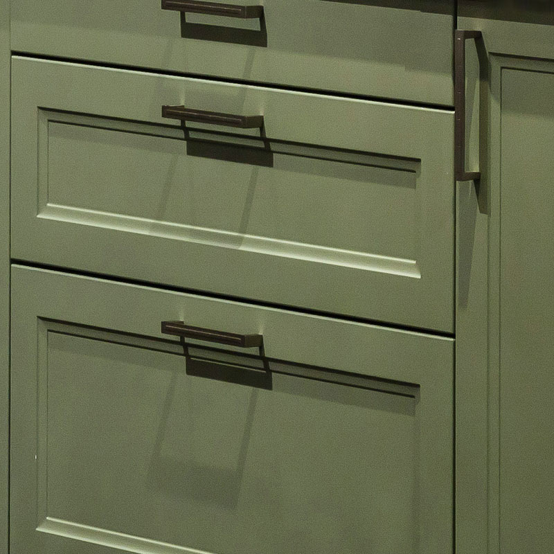 Olijfgroene gelakte kaderfront