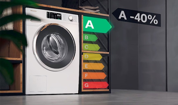 Miele 8 kg wasmachine naast energielabel met klassen A tot G