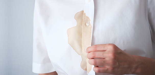 Verse vlek op witte blouse geschikt voor snelle was met Miele SingleWash