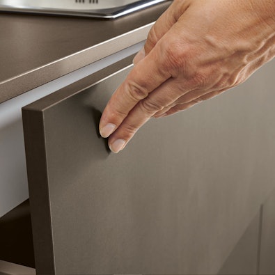 Push-to-Open lades en kasten.