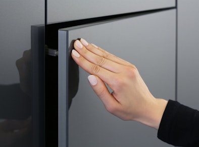 Push-to-open mechanisme
