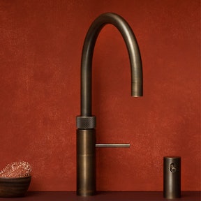 Quooker Fusion Round messing patinated.