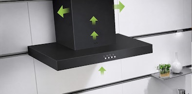 Afvoerkap omgebouwd naar recirculatie met recirculatieset die lucht teruggeeft aan keuken
