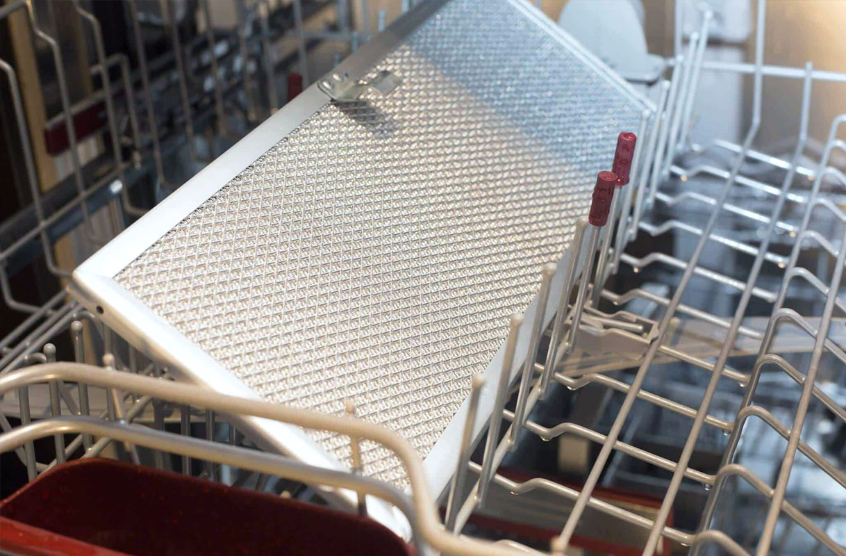 Reinigen filters afzuigkap