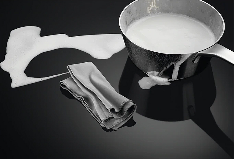 De ComboHob inductiekookplaat is eenvoudig te reinigen.