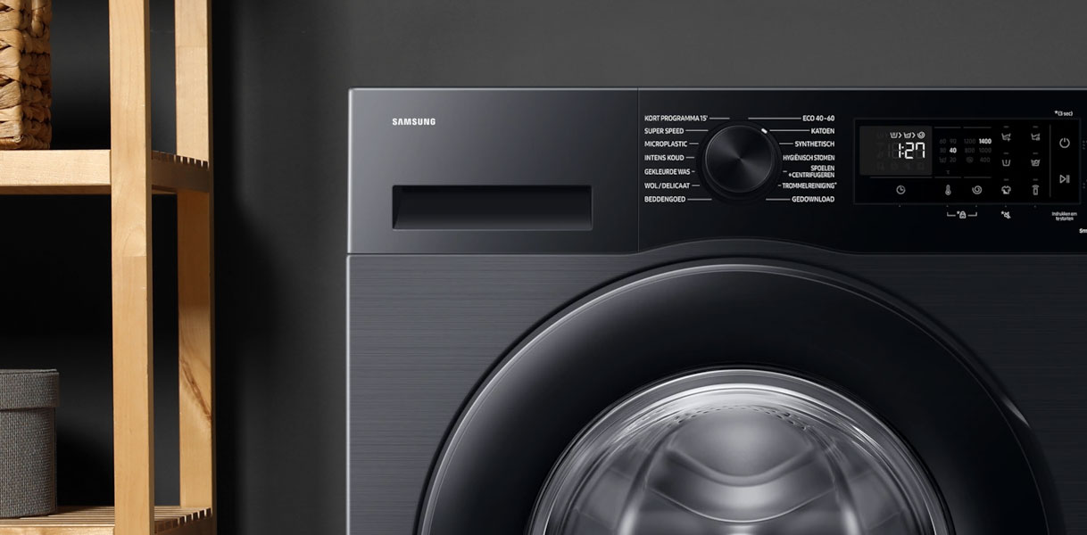 Samsung zwarte wasmachine met EcoBubble en StainExpert technologie.