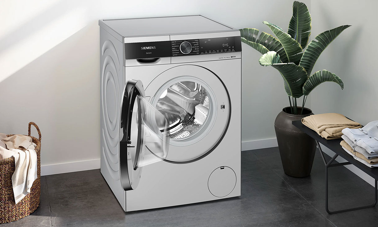 Siemens iSensoric wasmachine met sensortechnologie in moderne wasruimte
