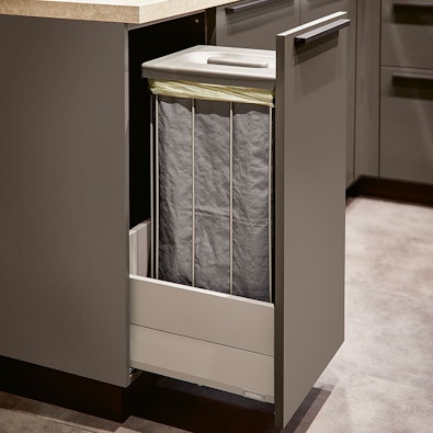 Uittrekbare kast met systeem