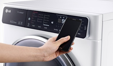 Slimme wasmachine bediening op afstand.