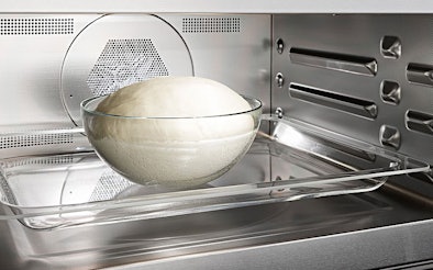 Miele oven met speciaal programma voor het rijzen van deeg in glazen kom