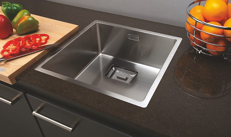 Spoelbak met vierkante afvoer