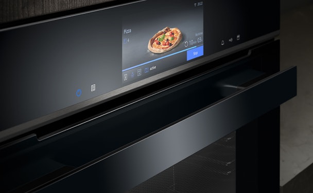 Door de stevige greep plaats je gerechten eenvoudig in en haal je ze gemakkelijk uit de oven.