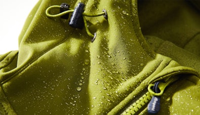 Stoffen impregneren.