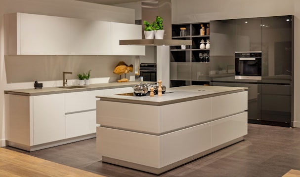 Strakke greeploze keuken