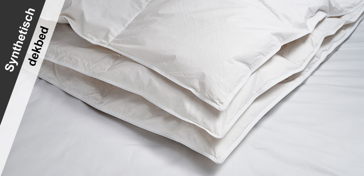 Wit synthetisch dekbed met doorgestikte vakken