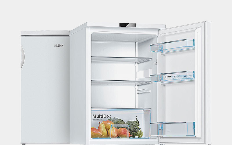 Vrijstaande tafelmodel koelkast zonder vriesvak met ruime indeling en heldere LED-verlichting voor maximale koelruimte.