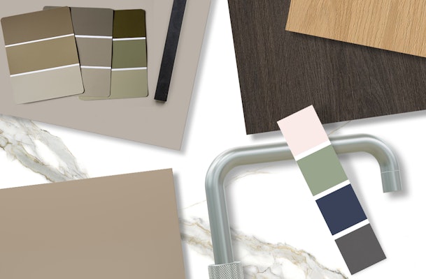 Taupe gecombineerd met andere kleuren en materialen.