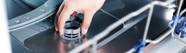 Tip 1 Filters vaatwasser schoonmaken.