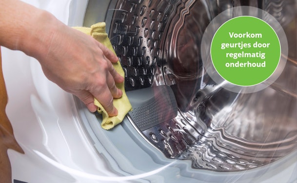 Tip 1. Voorkom geurtjes in je droger door regelmatig onderhoud.