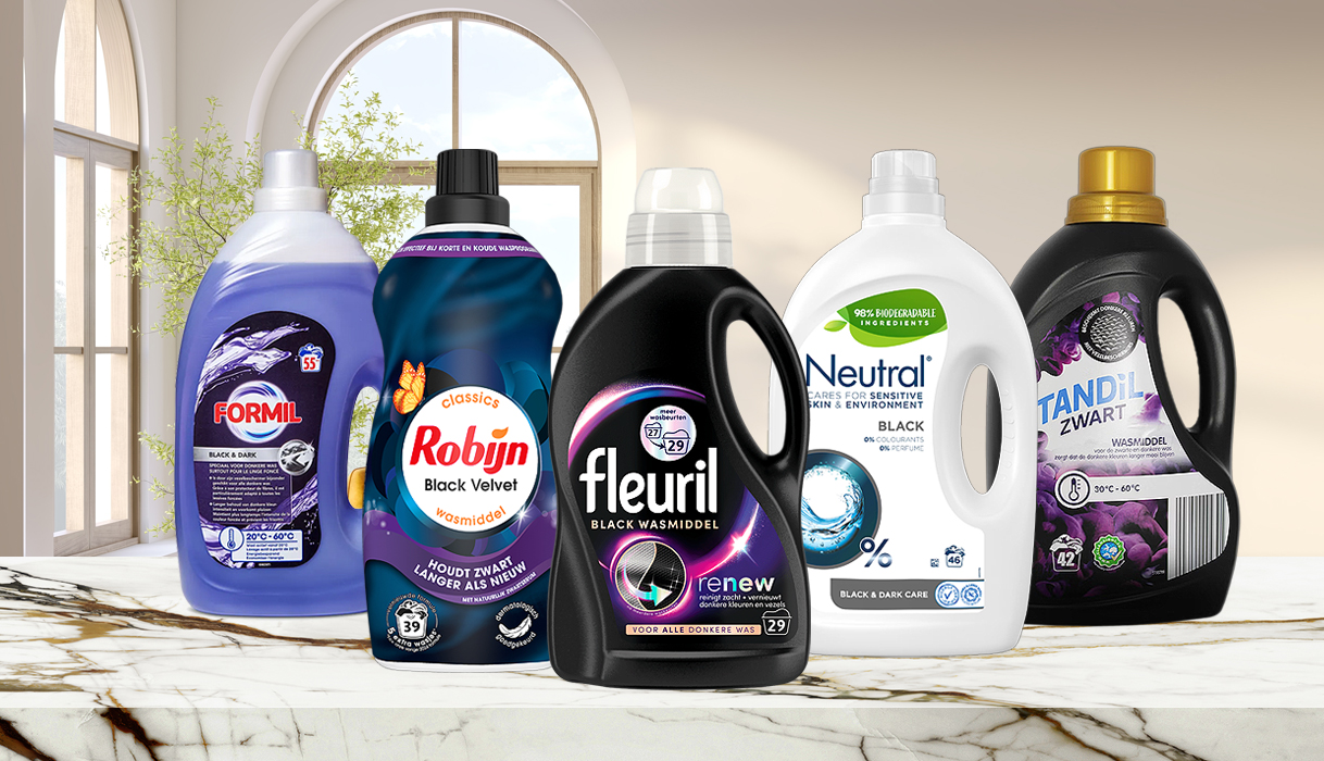 Verschillende vloeibare wasmiddelen voor zwarte was van bekende merken