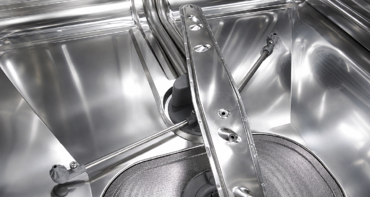 Turbosproeier onderin een Pelgrim vaatwasser voor het aanpakken van hardnekkig vuil