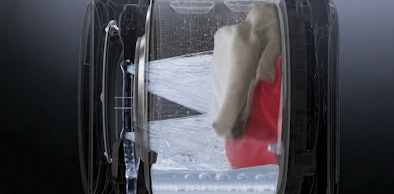 TurboWash 360 van LG dat vanuit meerdere hoeken water op de was spuit voor een snellere wasbeurt