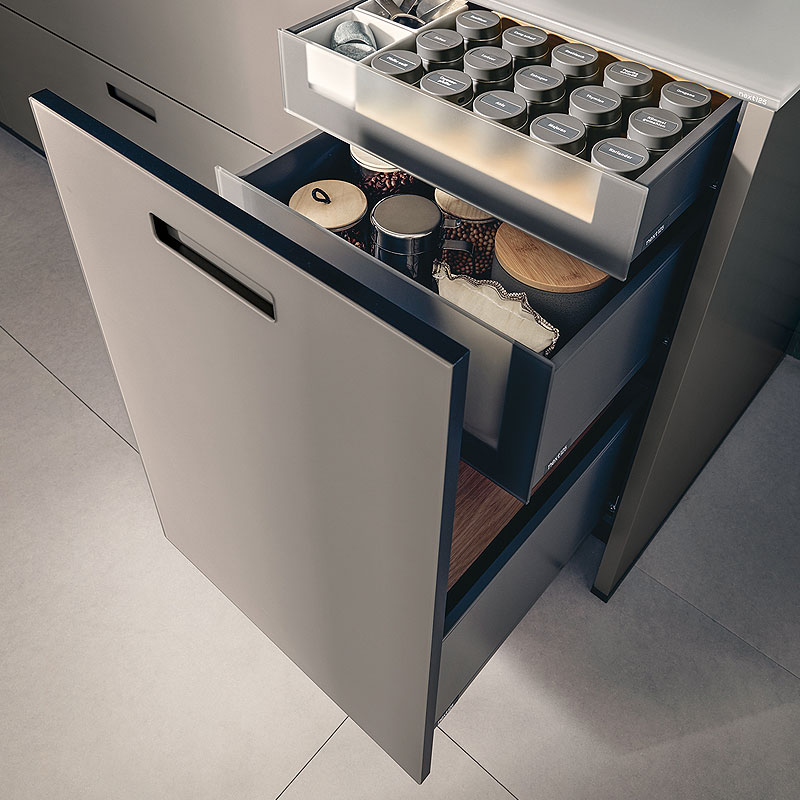 Uitrekbare voorraadladen inzet