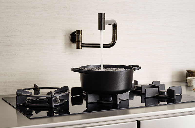 V-ZUG gaskookplaat met moderne bediening en krachtige branders voor authentiek koken met directe vlambeheersing