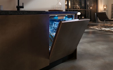 Vaatwassers met het intelligentProgram passen de duur van het programma en de reinigings- en droogresultaten aan.