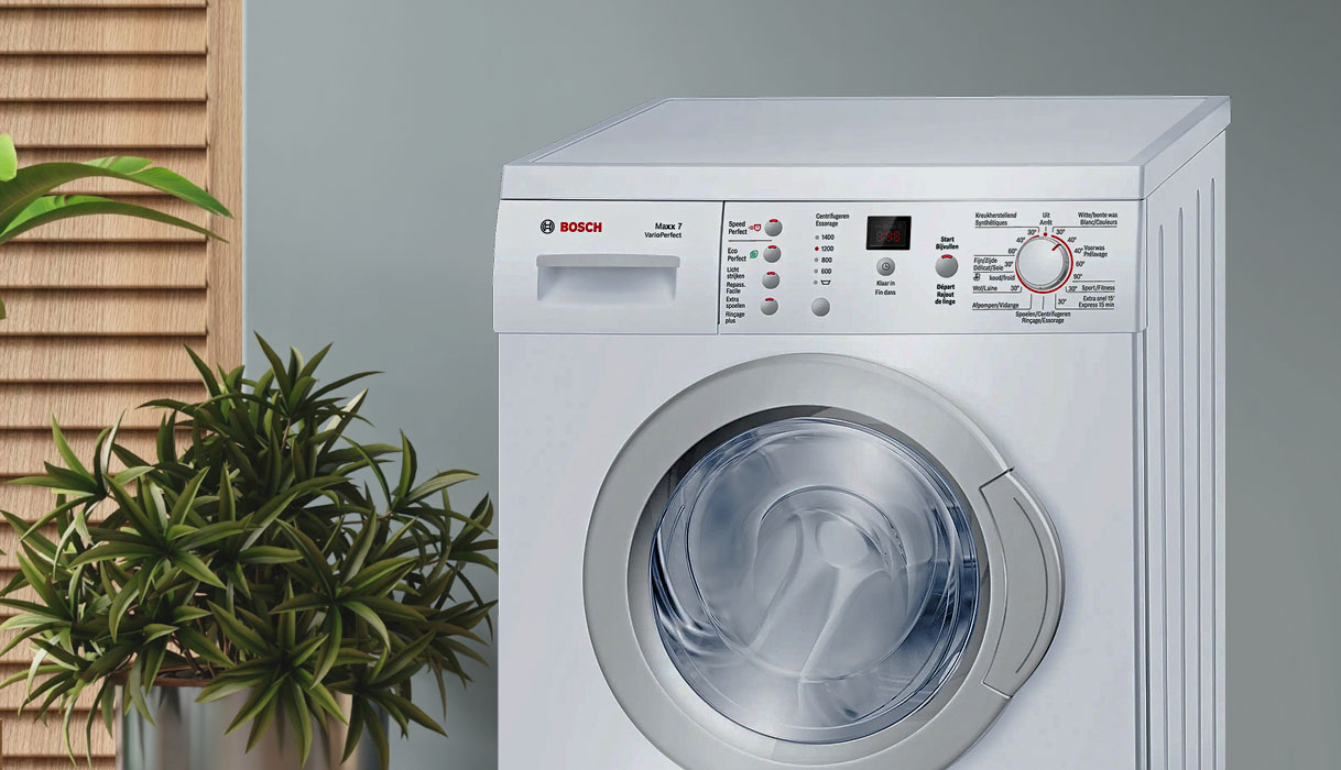 Bosch Maxx wasmachine met VarioPerfect in eenvoudige wasruimte