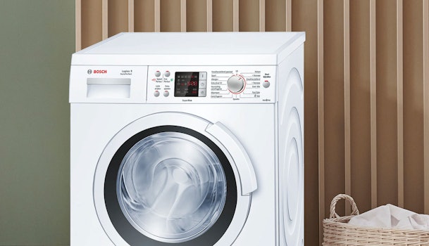 Bosch Logixx 8 wasmachine met VarioPerfect in rustige wasruimte