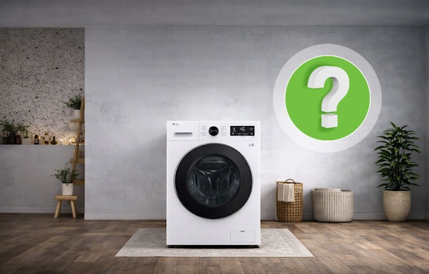 LG ThinQ wasmachine in moderne wasruimte met groen vraagteken-icoon voor veelgestelde vragen