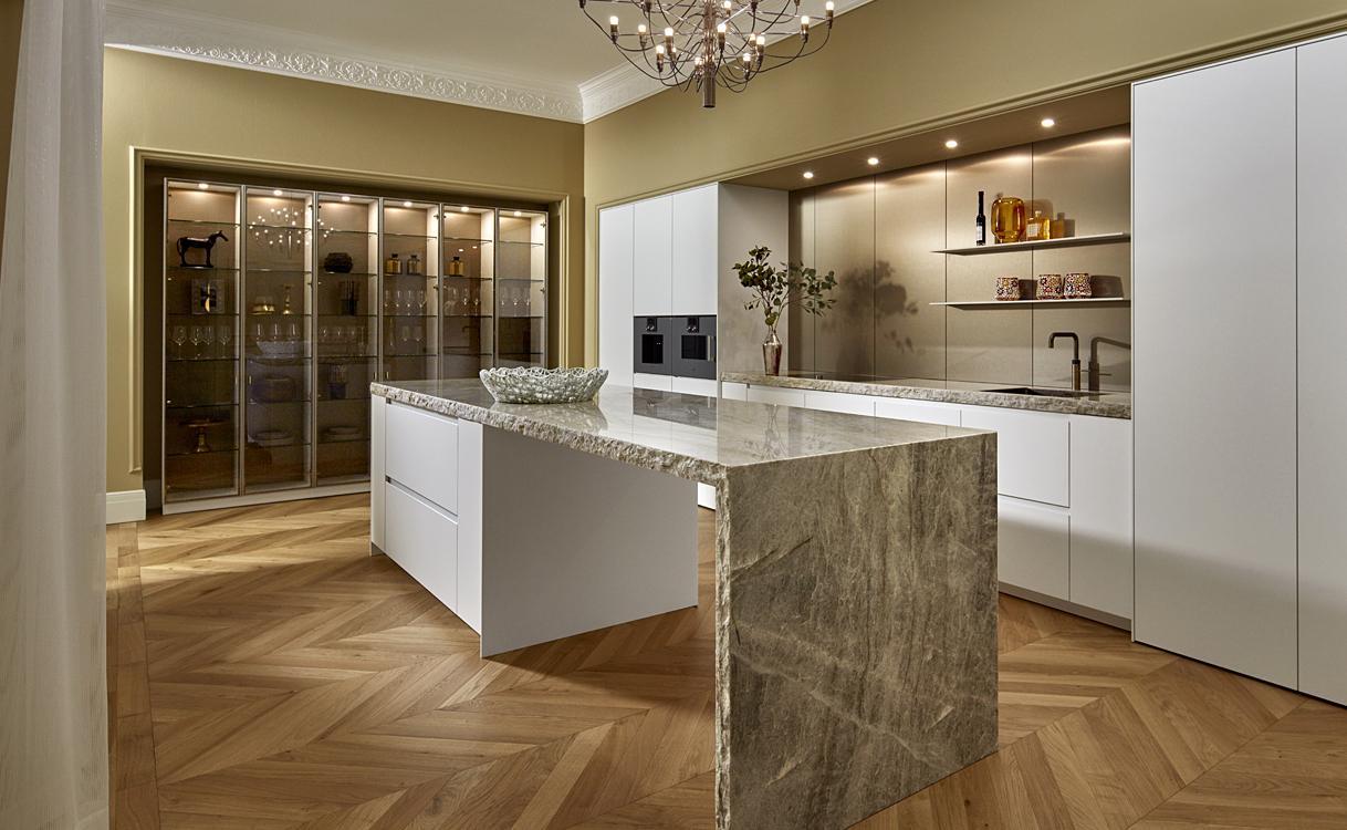 Verhouding kookeiland binnen de keukenruimte.