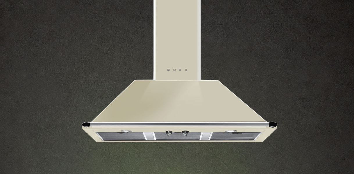 Smeg Victoria wandkap met klassieke jaren-50 look en bediening in het zicht