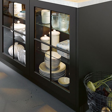 Vitrinekasten voorzijde kookeiland