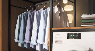 Miele voorstrijkfunctie met stoom vermindert strijkwerk door glad resultaat direct uit de trommel