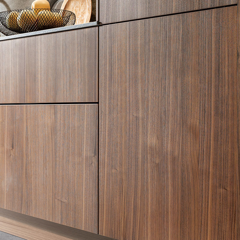 Warm hout met verticalenerf