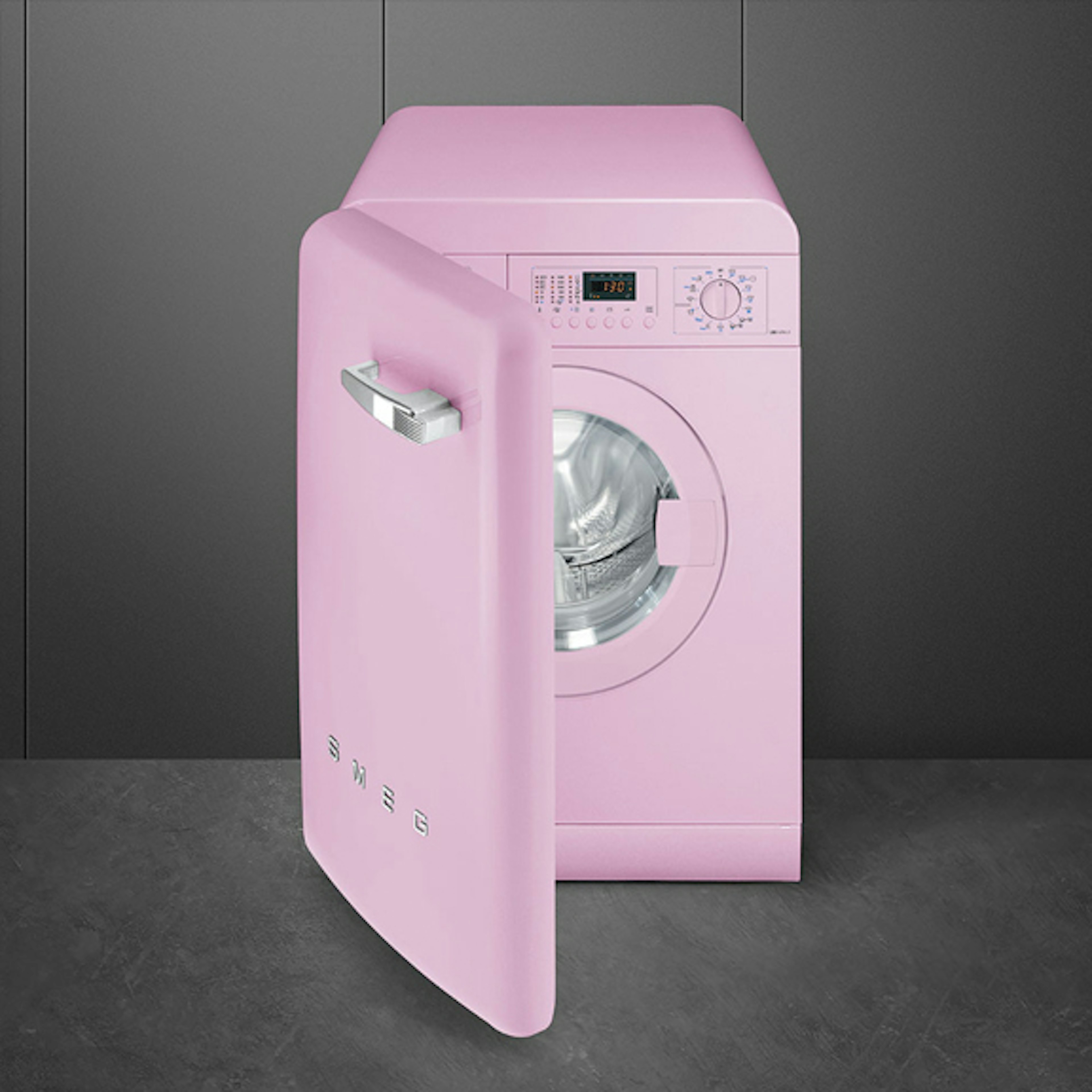 Roze wasmachine in jaren 50-stijl