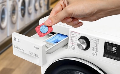 Wasmachine reinigen met een vaatwastablet