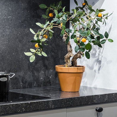 Werkblad achterwand zwart graniet