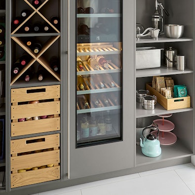 Wijnkast in bijkeuken