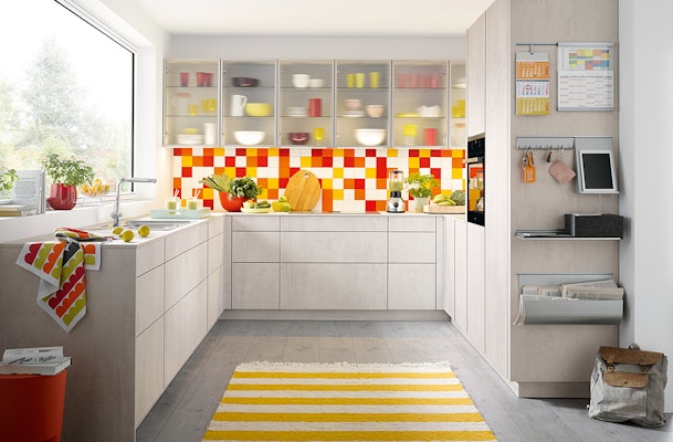 Wit grijze keuken in betonlook.