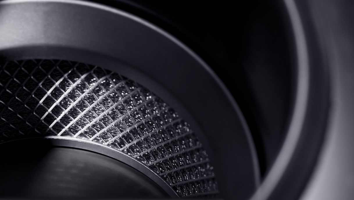 Het zuiver roestvrijstalen vetfilter van deze basis kookplaat.