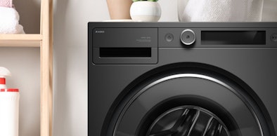 ASKO graphite black wasmachine met Steel Seal, Steam Refresh en ConnectLife.