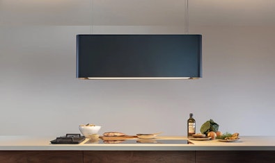 Decoratieve donkere eilandkap