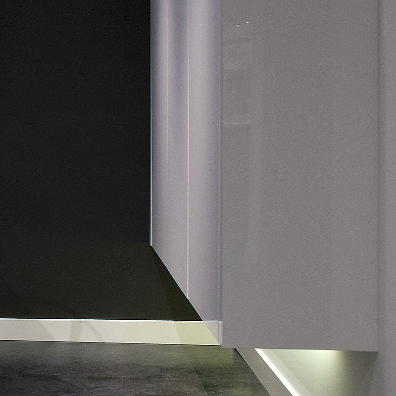 Zwevende hoge wandkast