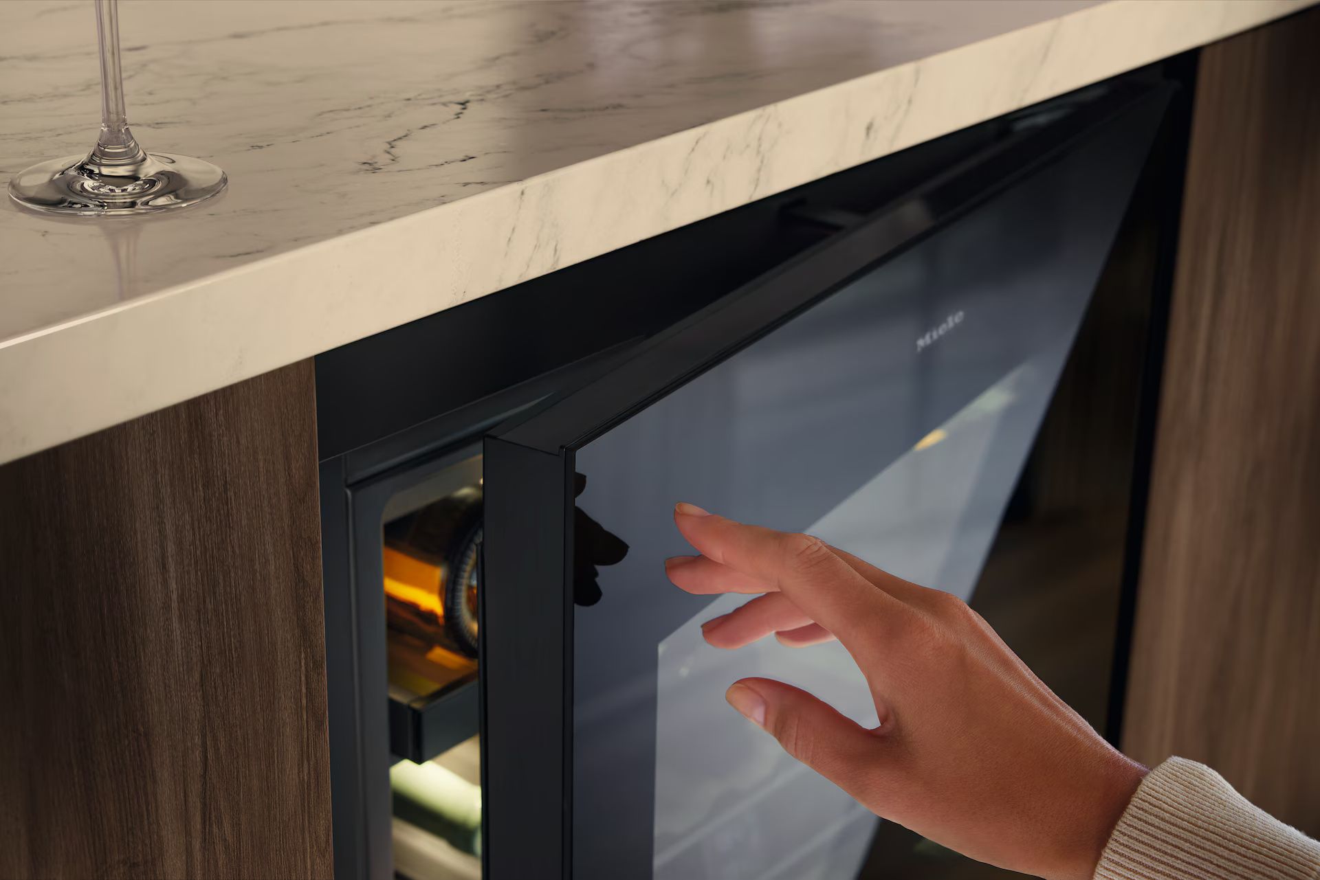 Miele KWTUS7196EOBSW vrijstaand wijnkast afbeelding 5