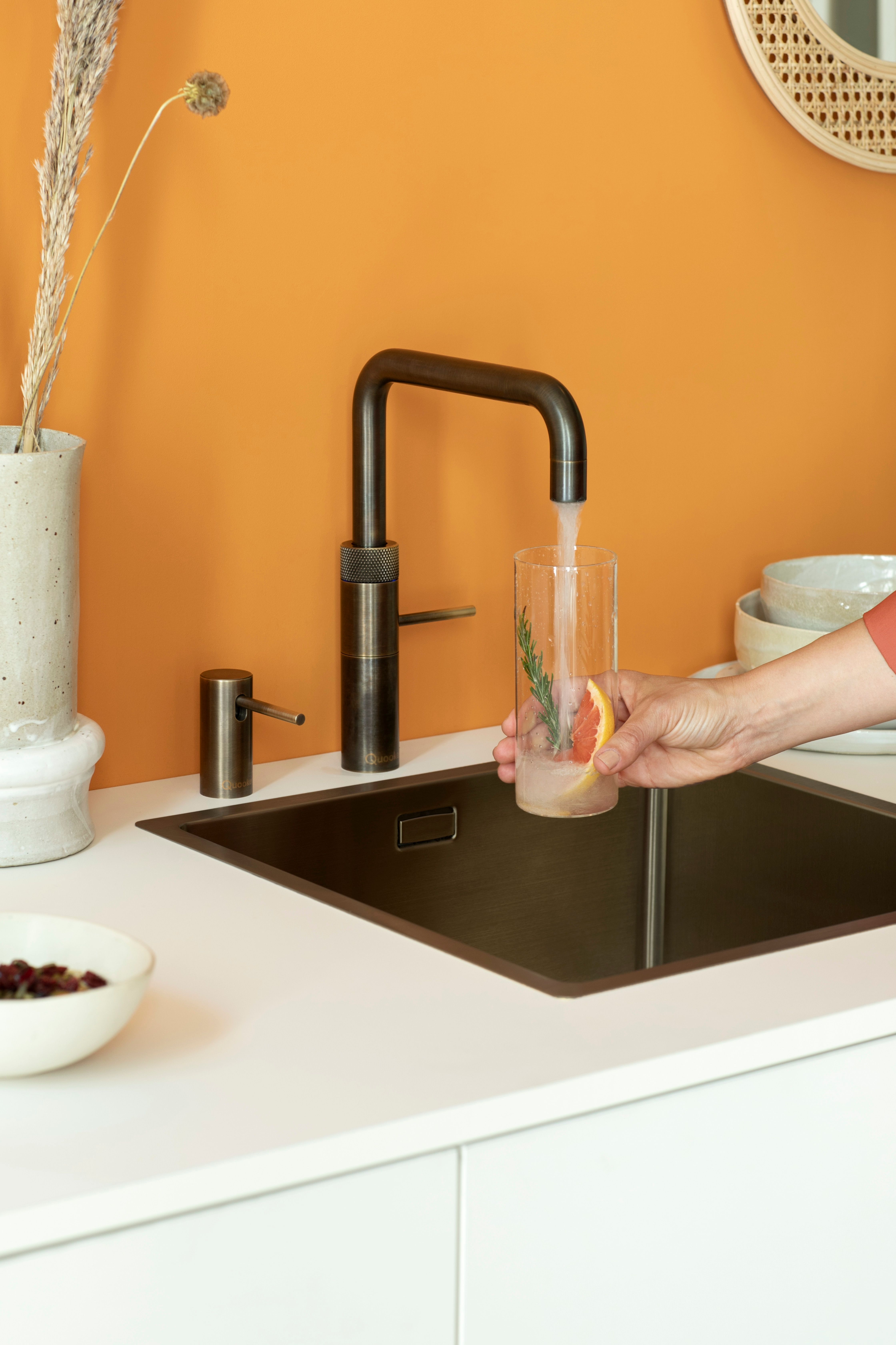 Combi+ Fusion Square Messing Patina + Cube van Quooker afbeelding 6